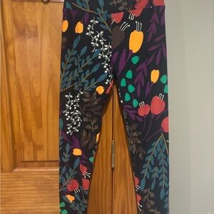 Women’s OS LuLaRoe Black Floral Leggings